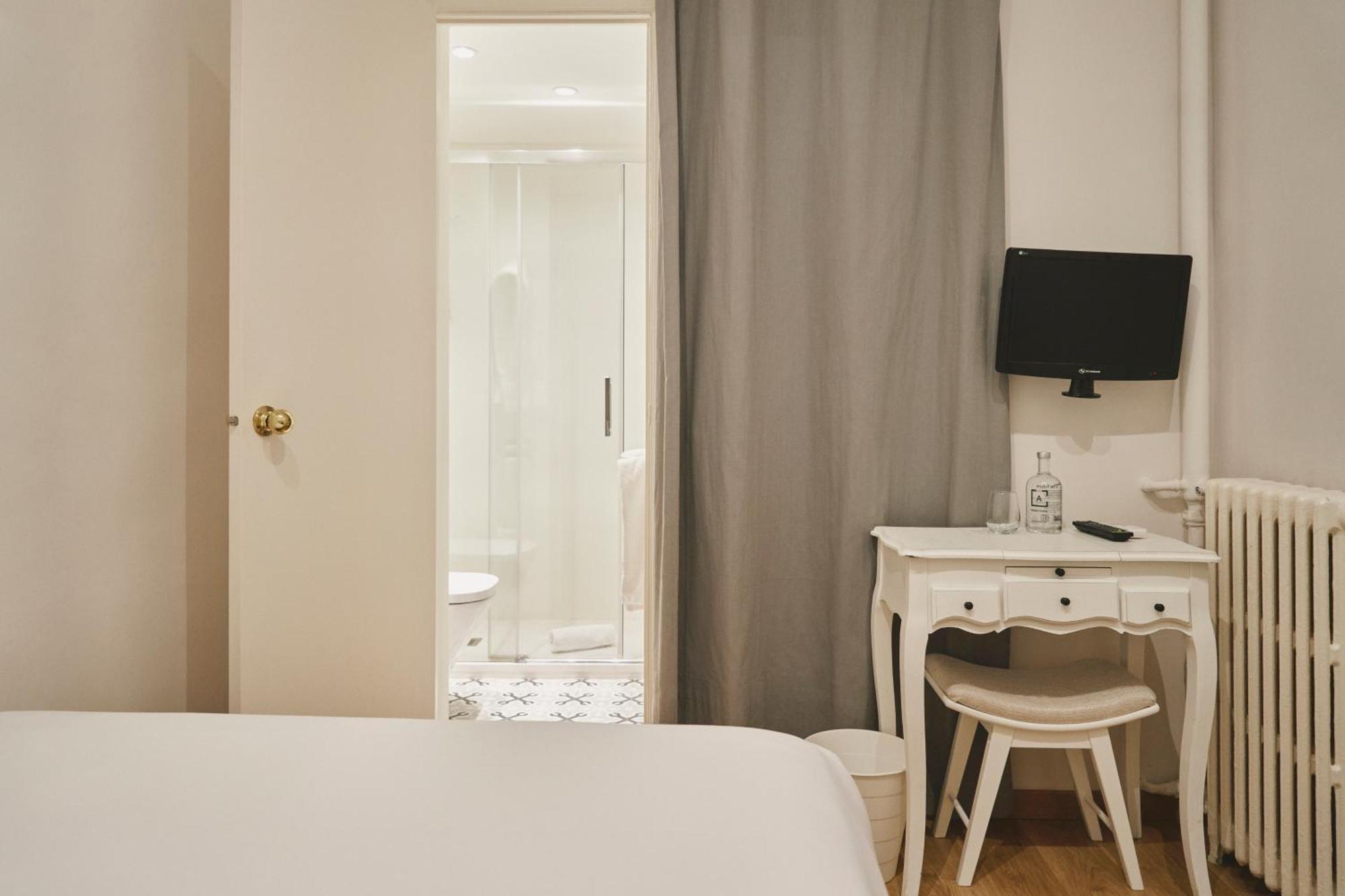 Hotel Meson Castilla Atiram 3*