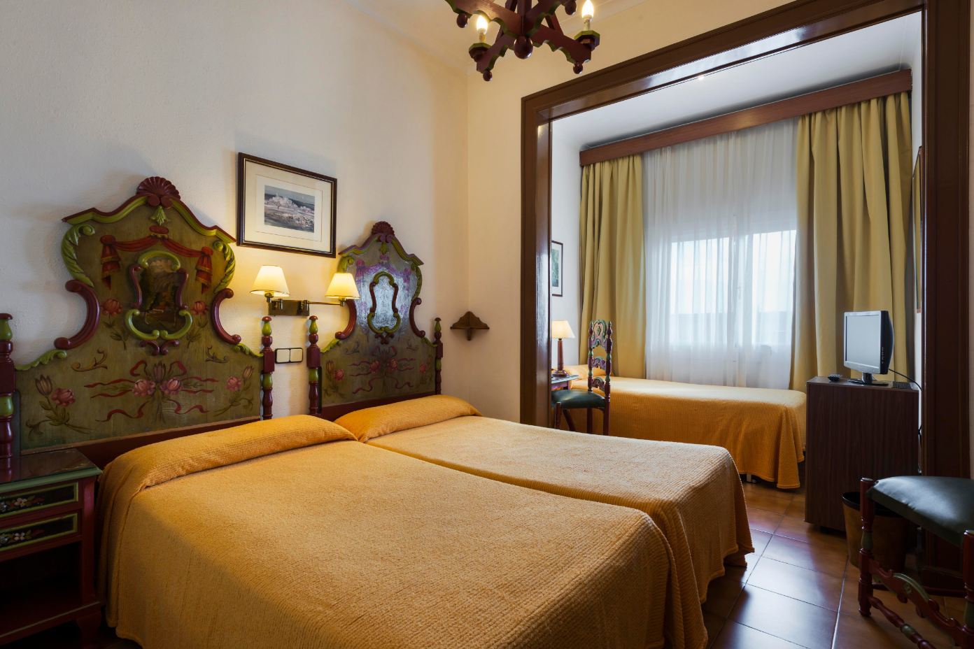 Hotel Meson Castilla Atiram
