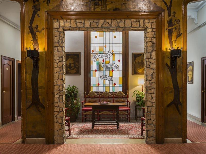 Meson Castilla Atiram Hotel