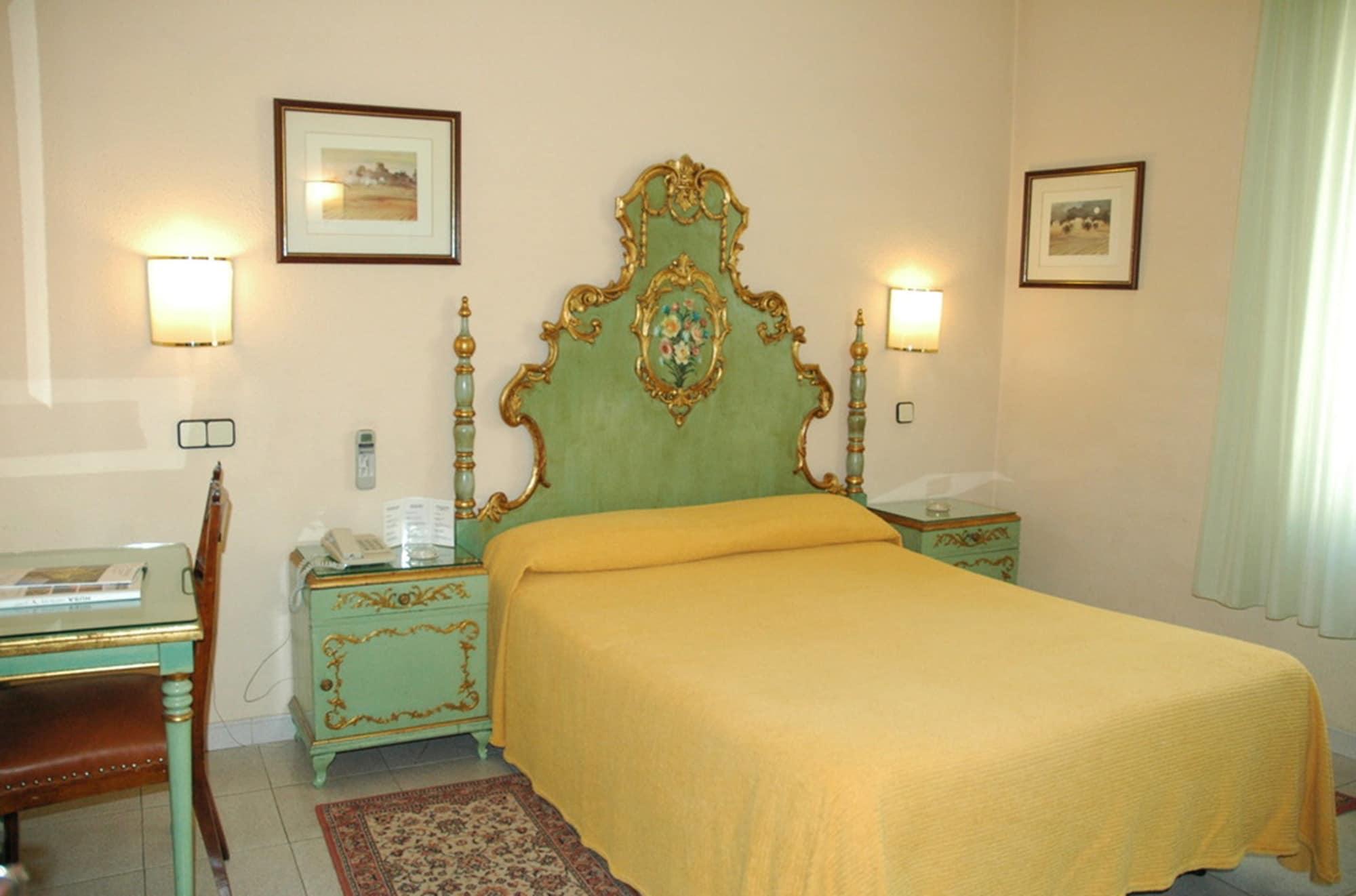 Meson Castilla Atiram 3*