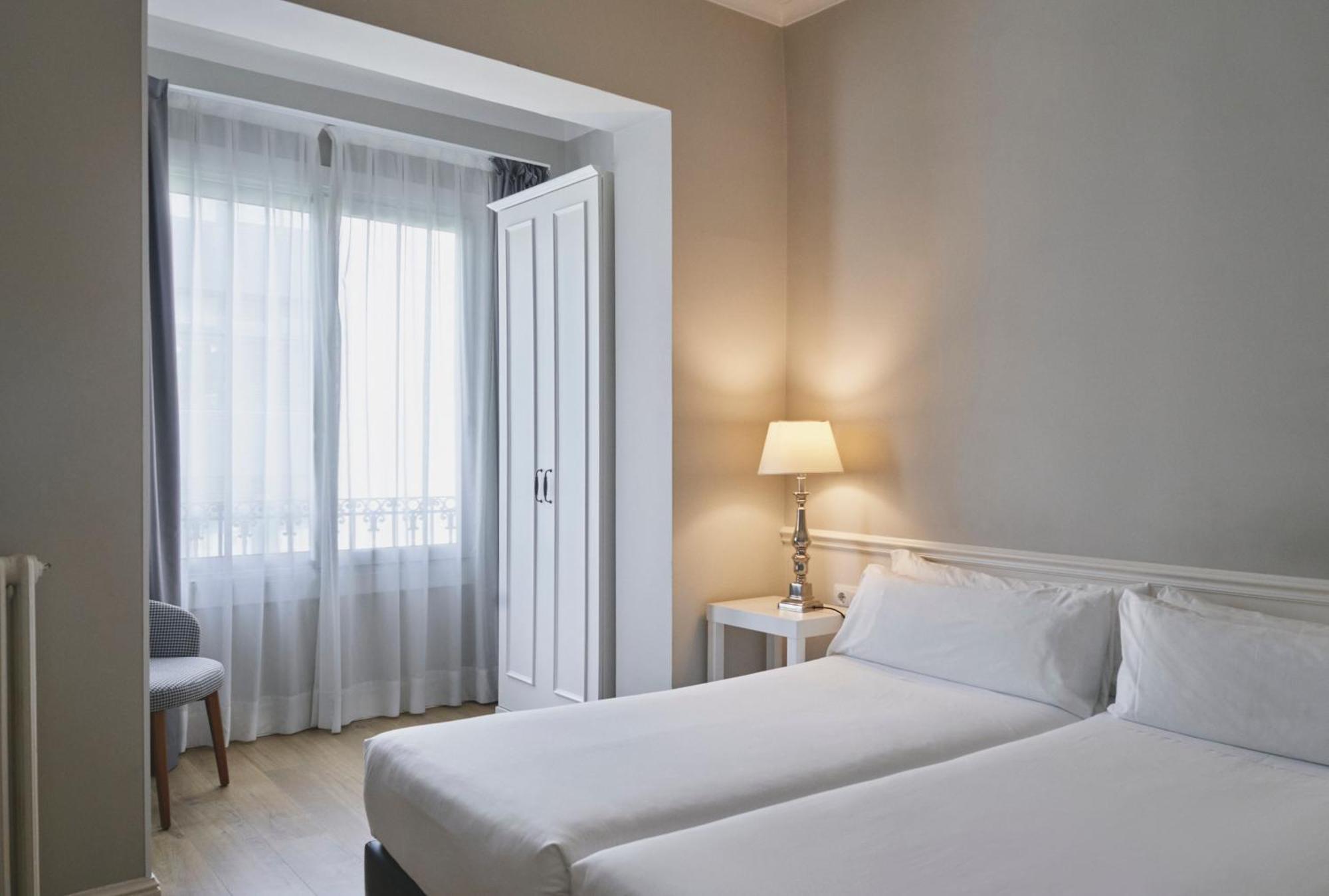Meson Castilla Atiram 3* Barcelona